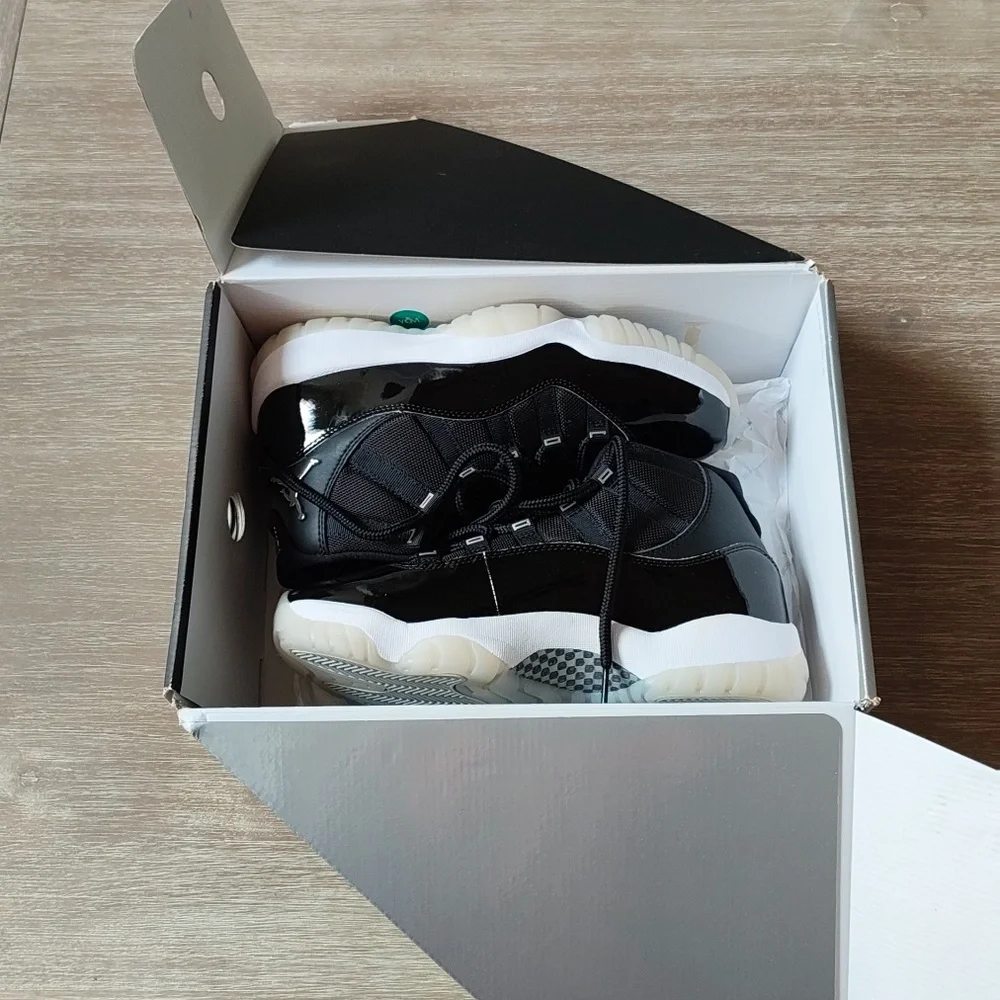 Nike Air Jordan 11 Retro CT8012-011 
